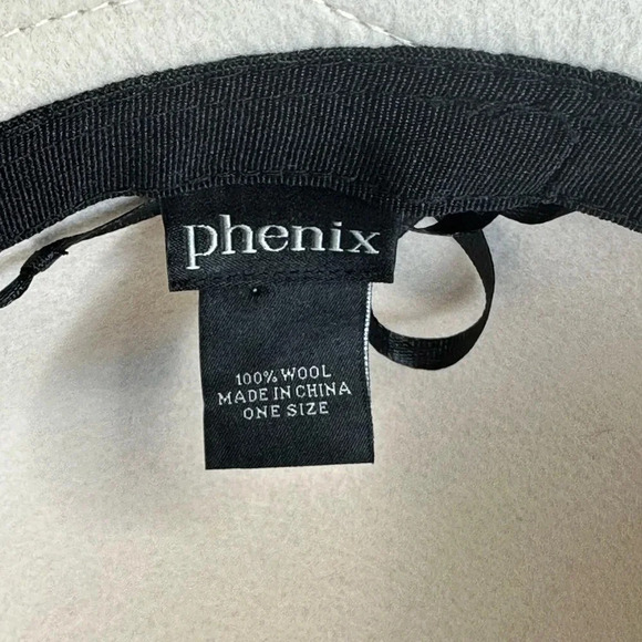 PHENIX‎ Retro Wool Felt Cloche Style Hat in Ivory Chic Lady Neutral, Size OS main image 4